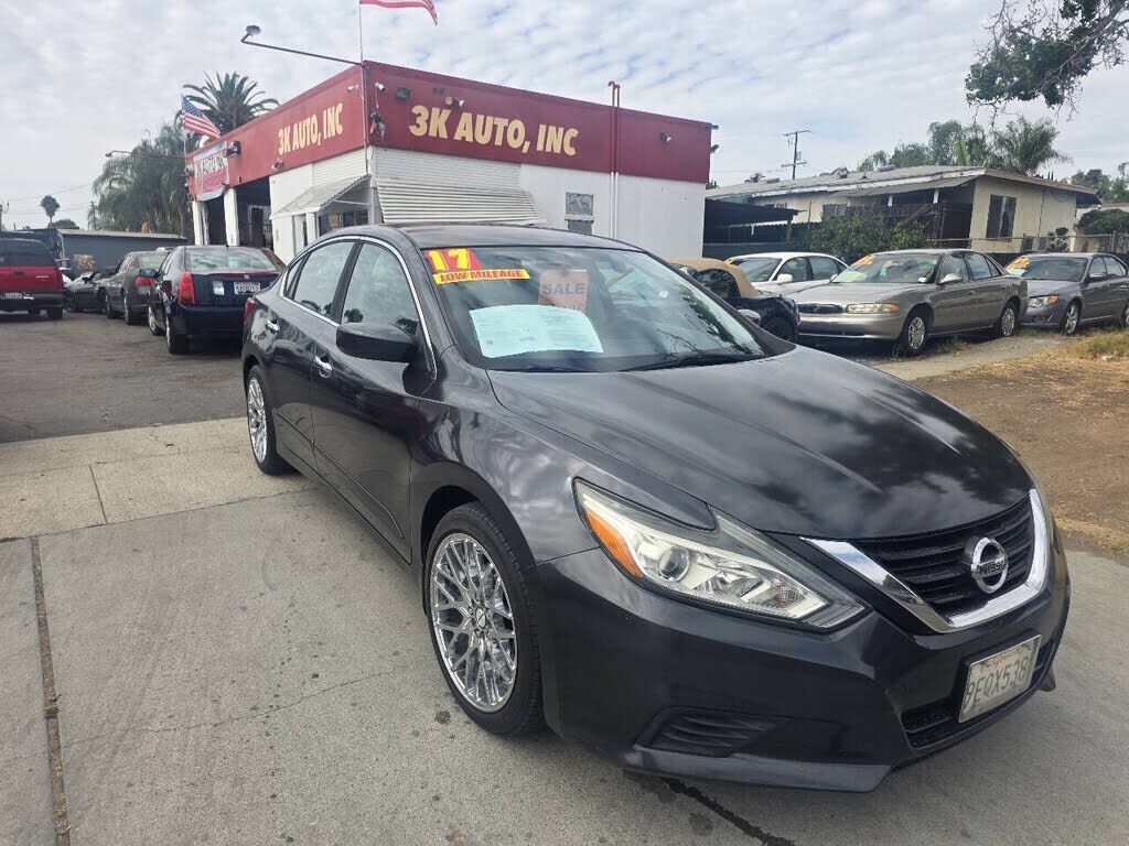 2017 NISSAN Altima