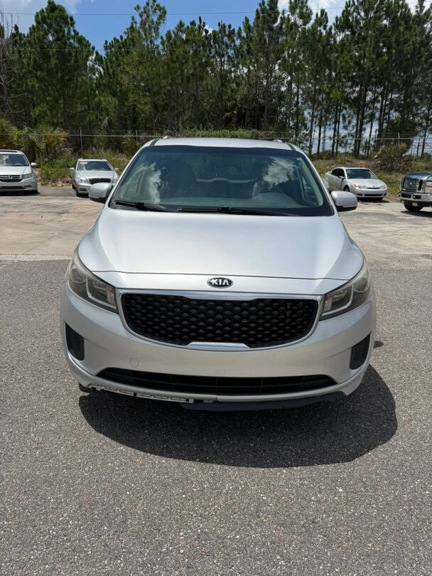 2016 KIA Sedona