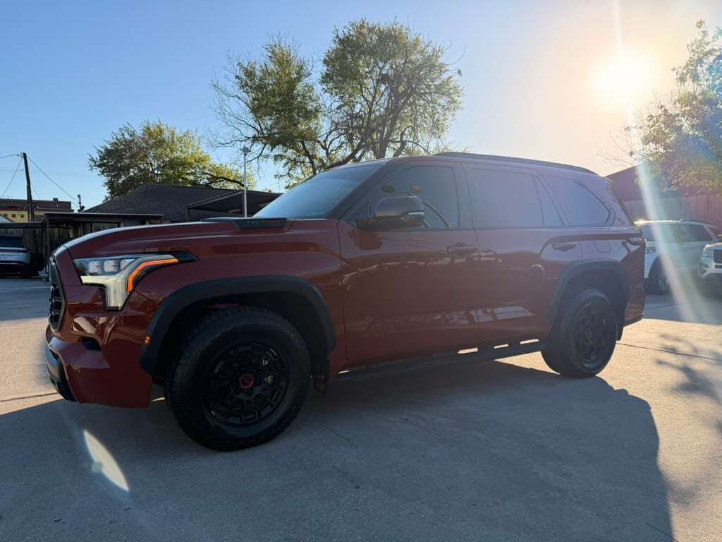 2024 TOYOTA Sequoia