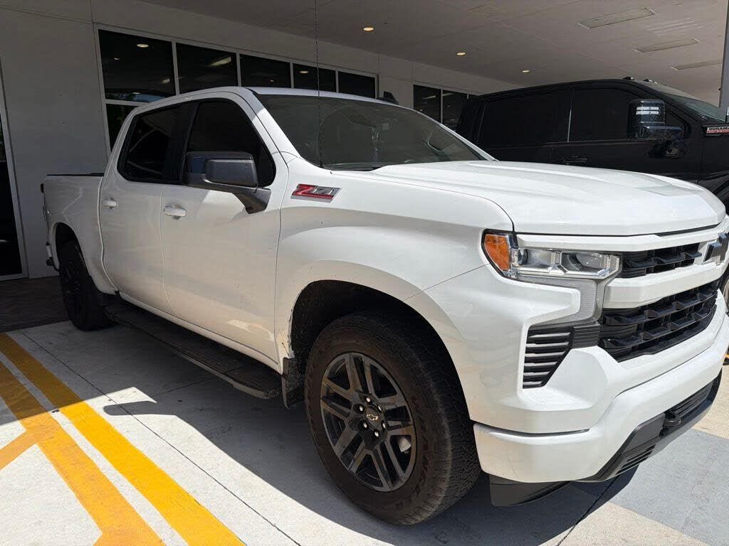 2025 CHEVROLET Silverado