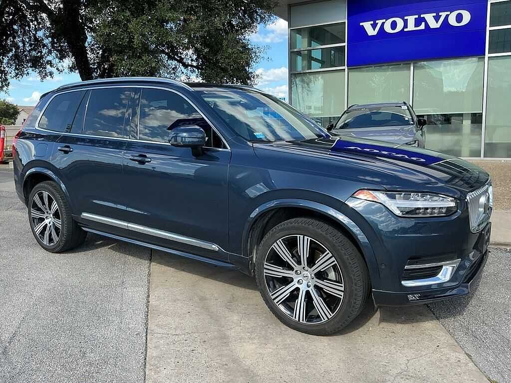 2024 VOLVO XC90