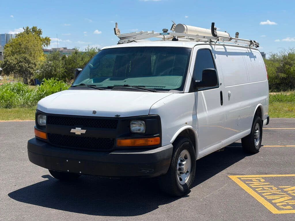 2012 CHEVROLET Express
