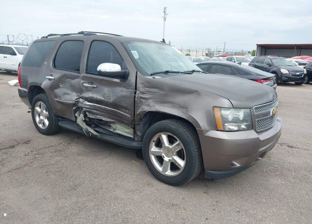 2013 CHEVROLET Tahoe