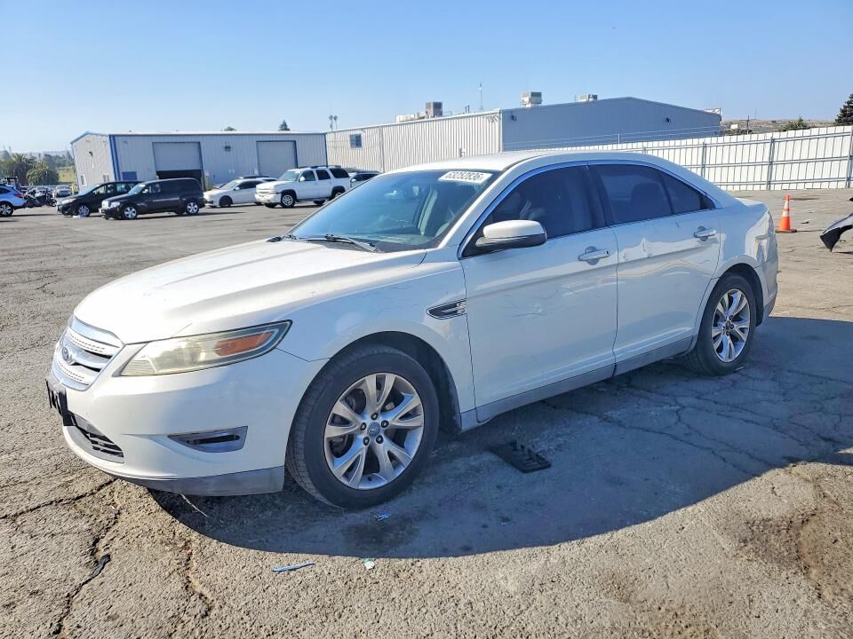 2010 FORD Taurus