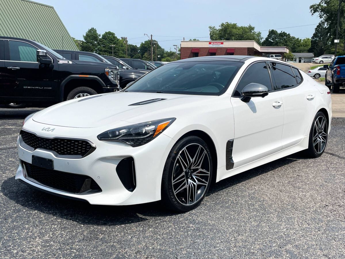 2022 KIA Stinger