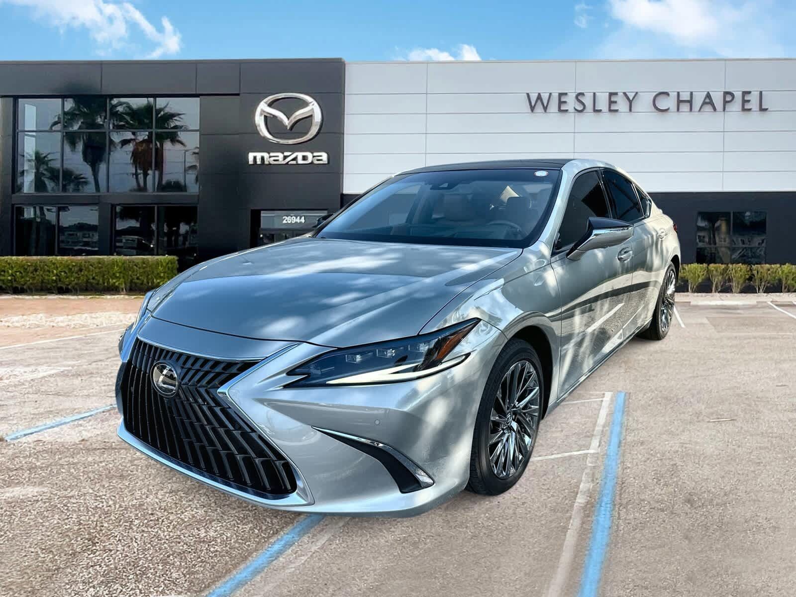 2024 LEXUS ES