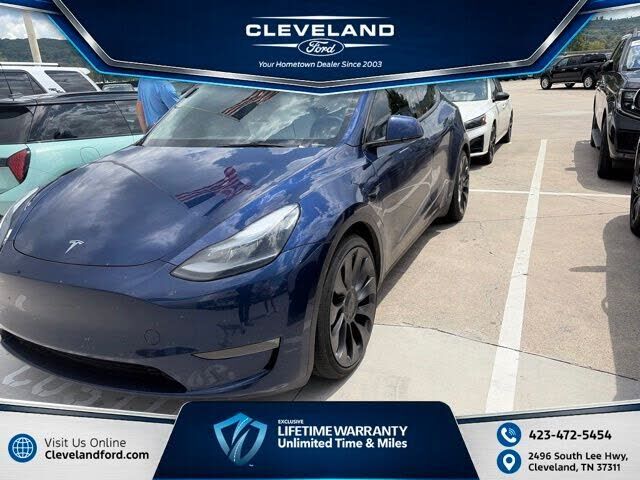 2024 TESLA Model Y