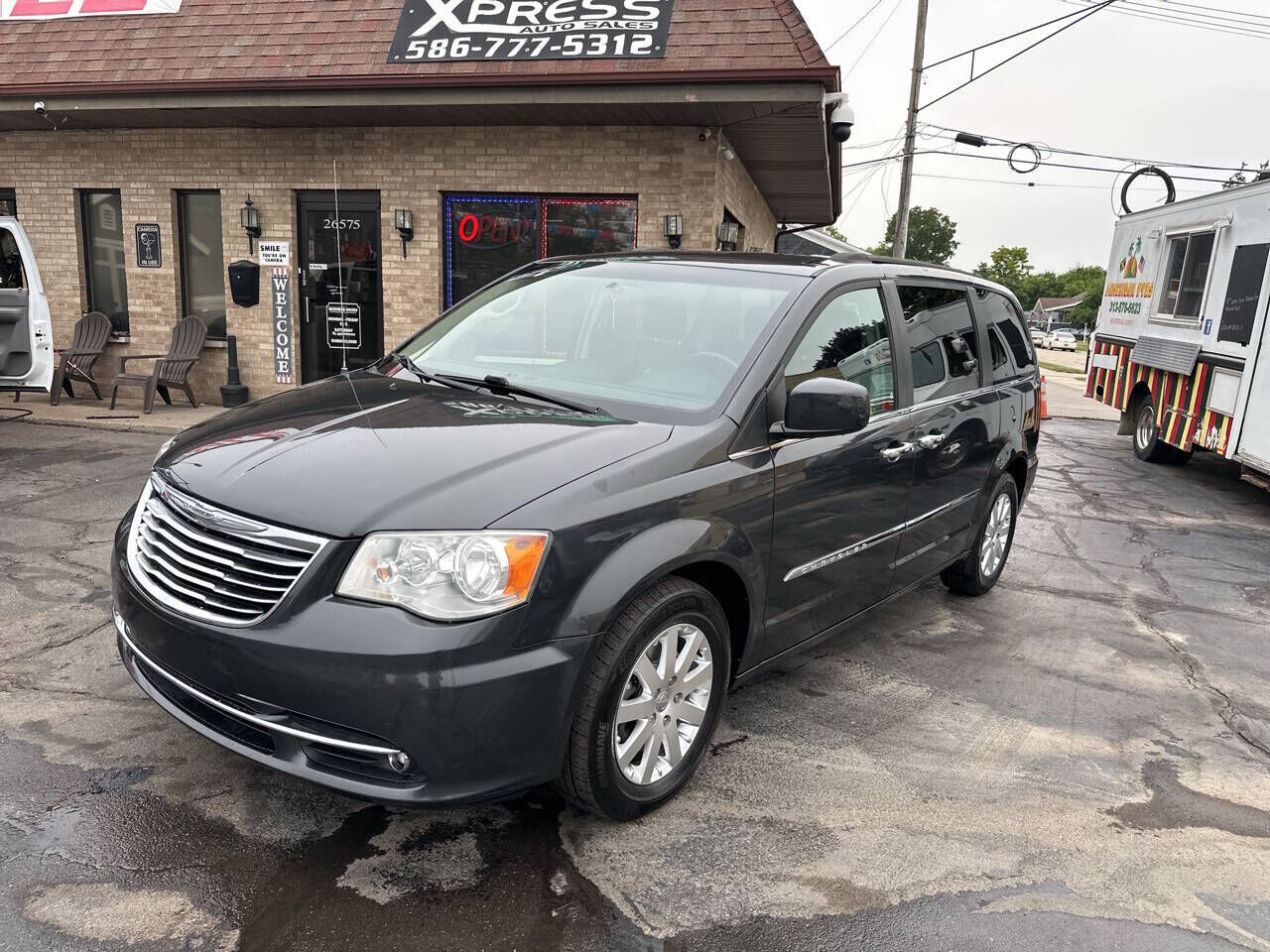 2012 CHRYSLER Town and Country