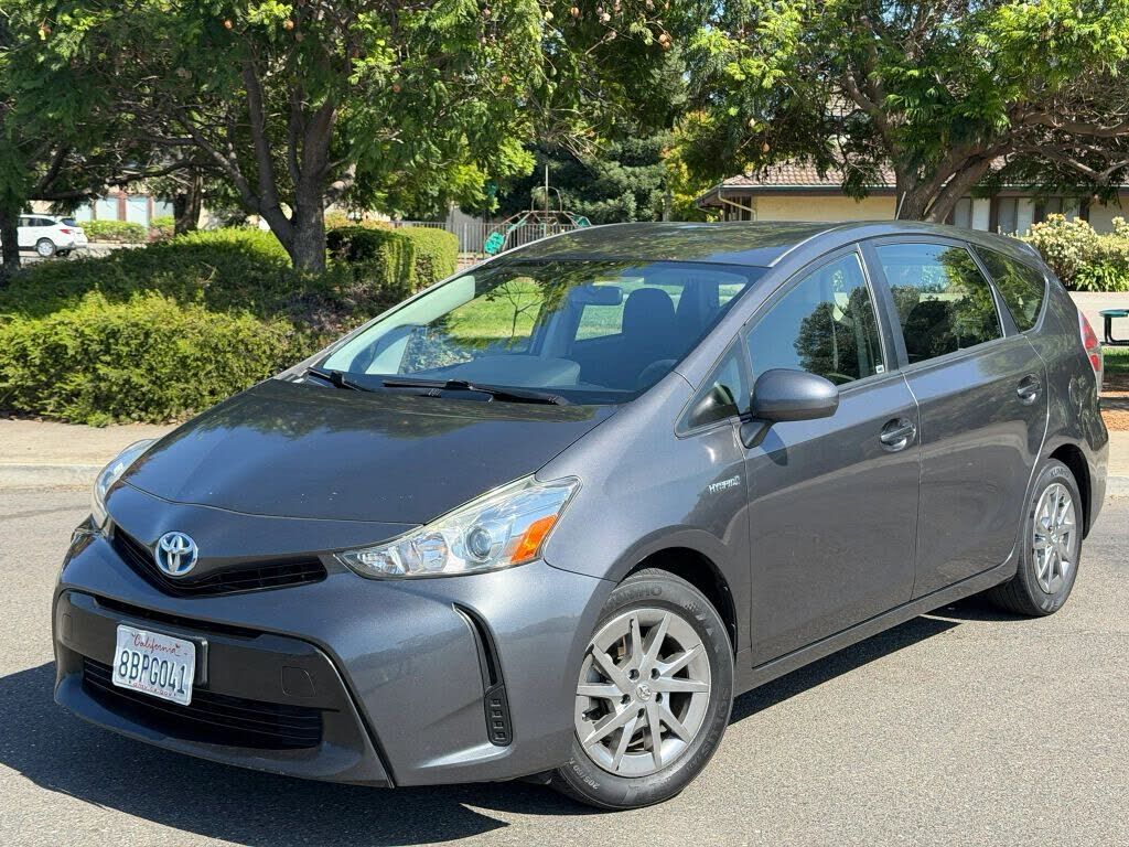 2017 TOYOTA Prius