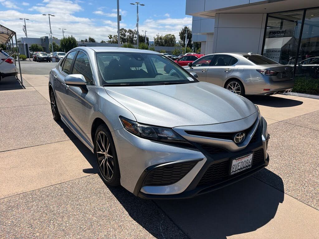 2021 TOYOTA Camry