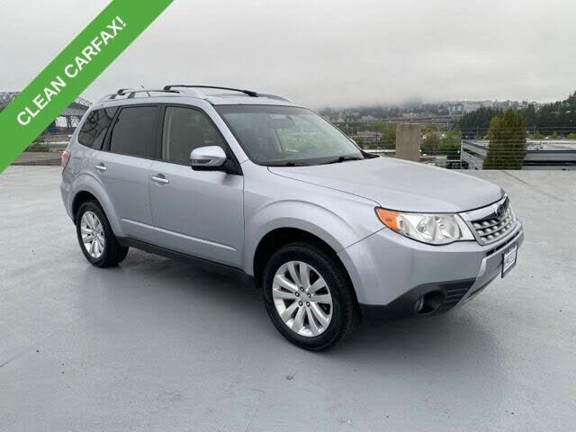 2013 SUBARU Forester