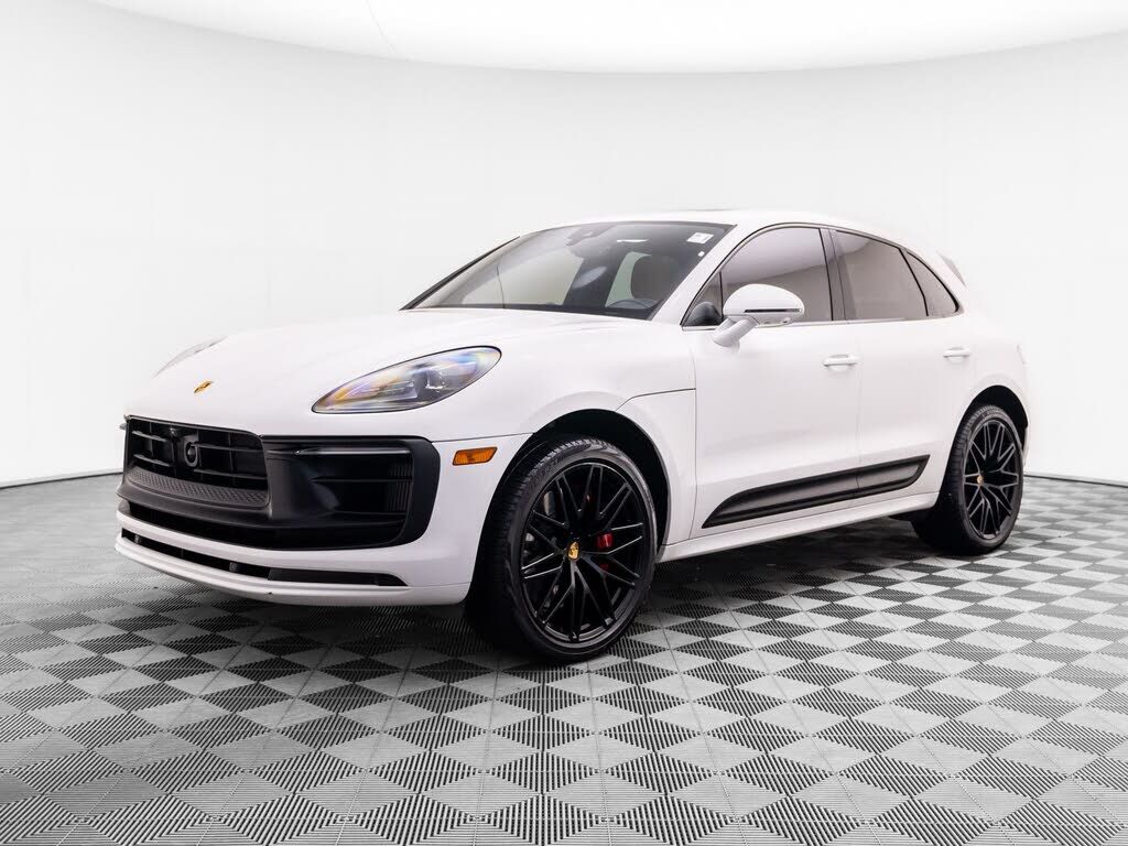 2023 PORSCHE Macan