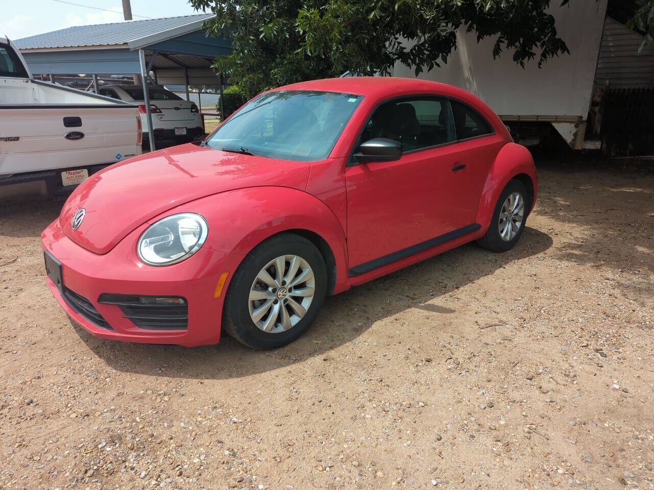 2018 VOLKSWAGEN Beetle