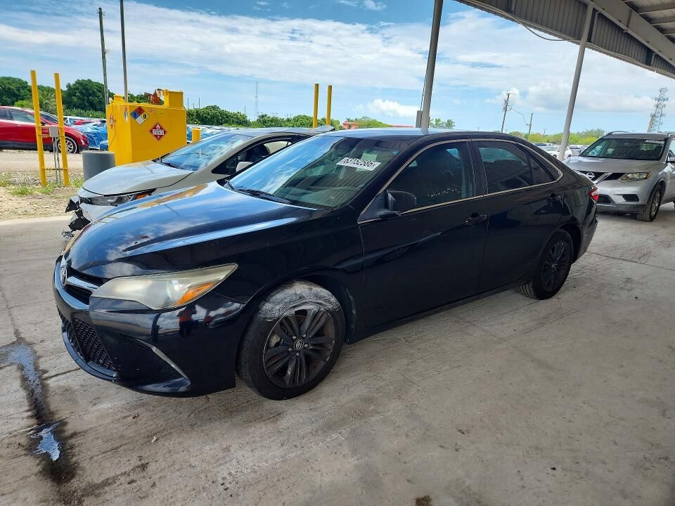 2017 TOYOTA Camry