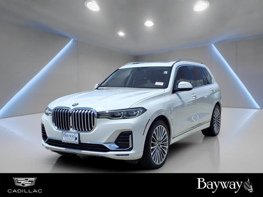 2021 BMW X7