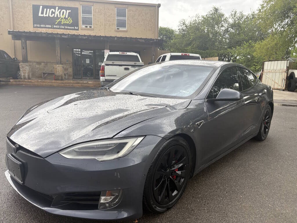 2016 TESLA Model S