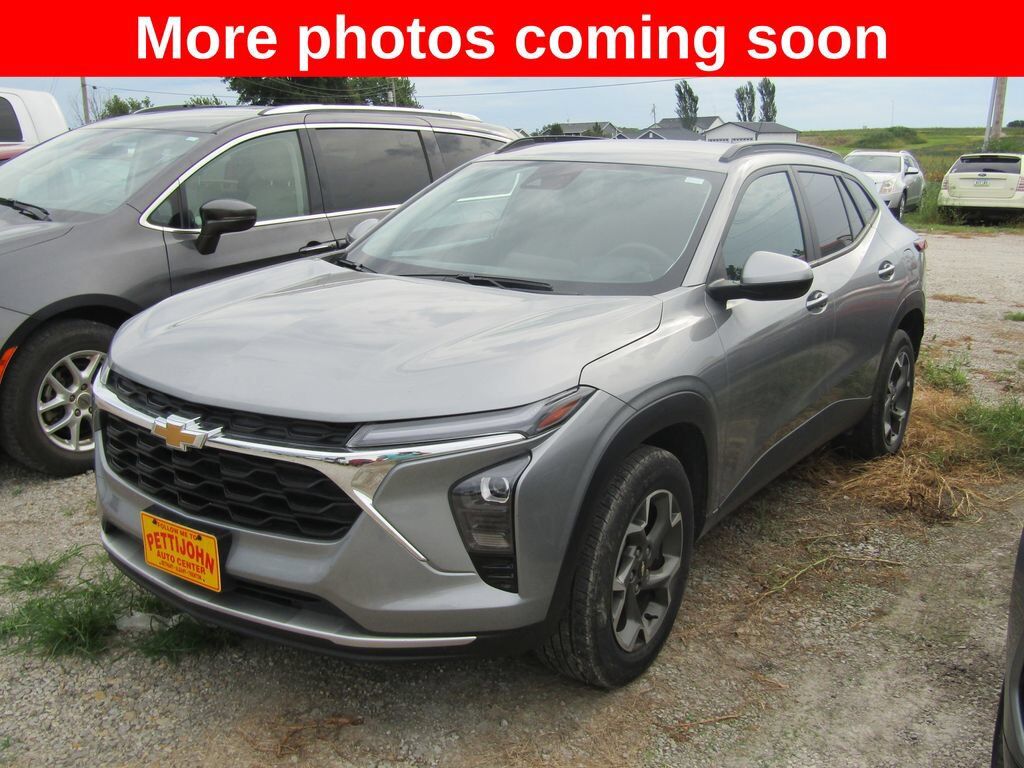 2024 CHEVROLET Trax