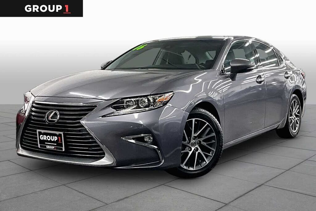 2016 LEXUS ES