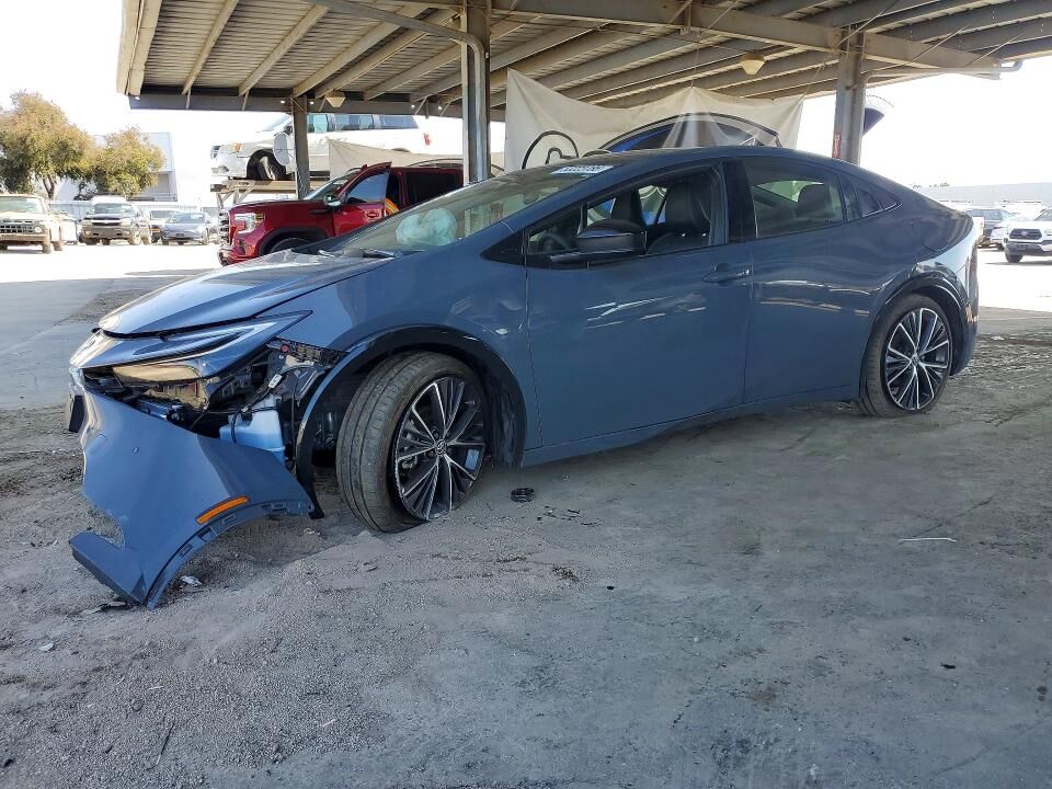 2024 TOYOTA PRIUS