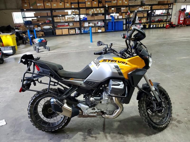 2024 MOTO GUZZI Stelvio