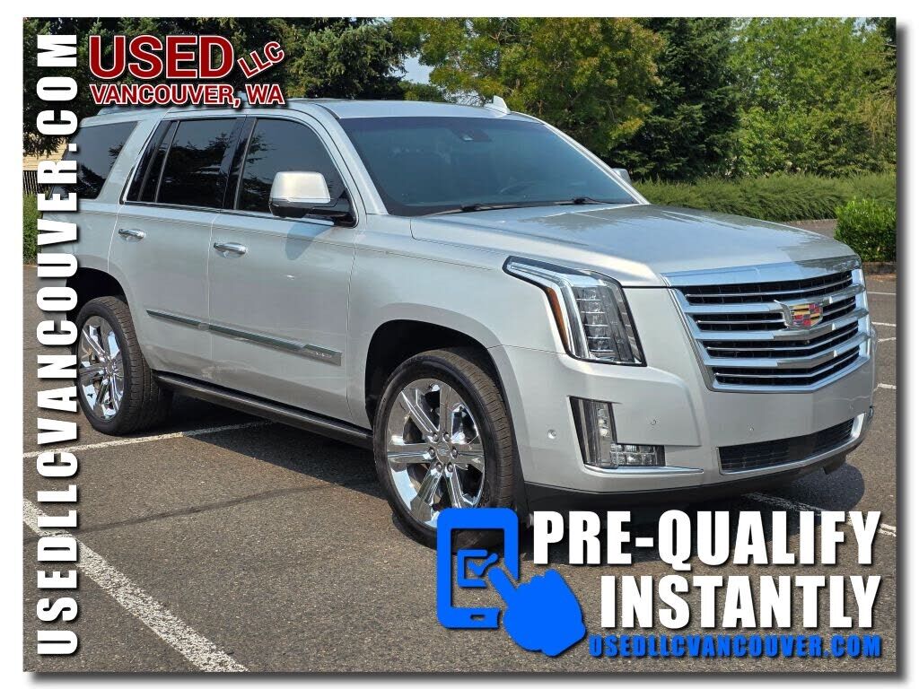 2017 CADILLAC Escalade