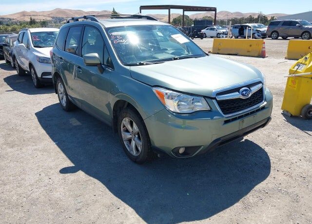 2016 SUBARU Forester