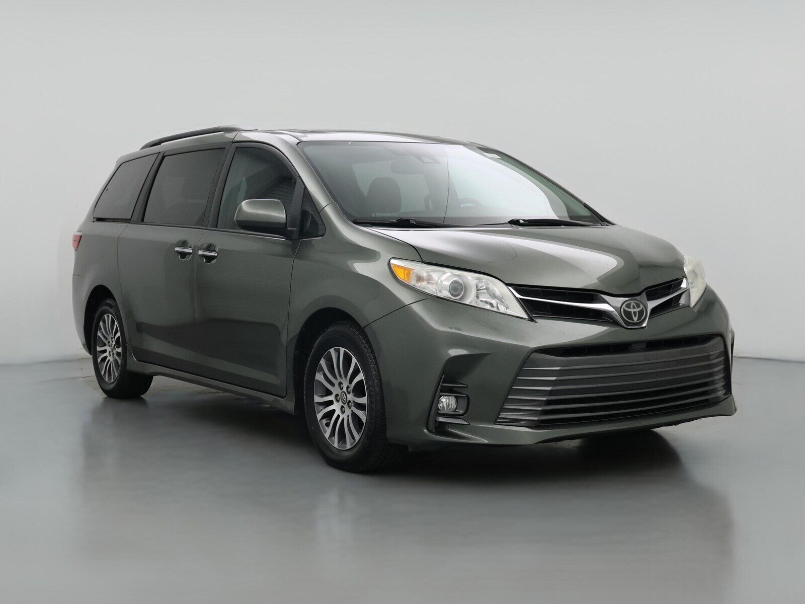 2018 TOYOTA Sienna