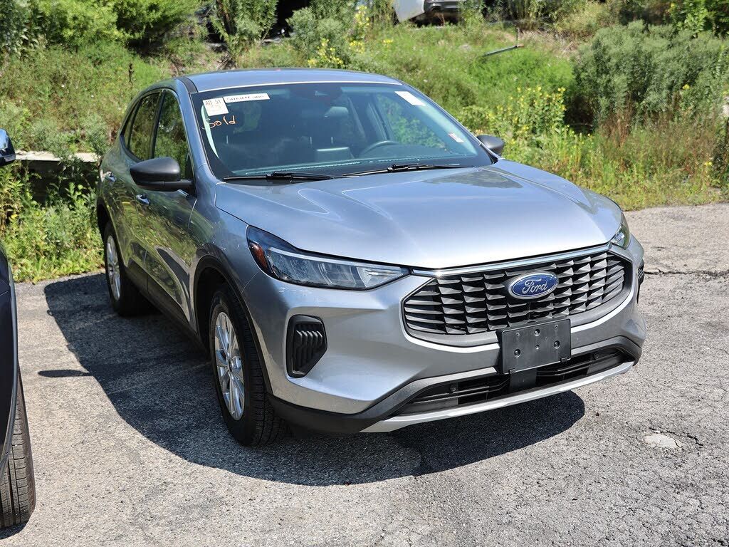 2023 FORD Escape