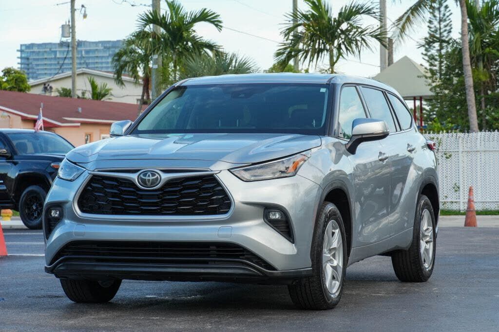 2021 TOYOTA Highlander