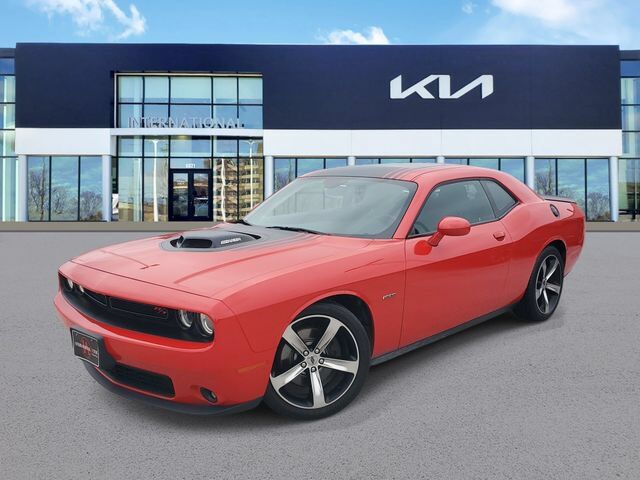 2017 DODGE Challenger