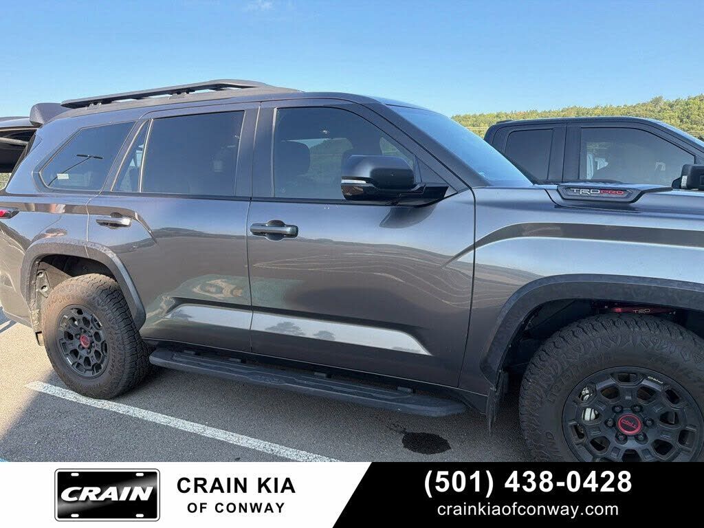 2025 TOYOTA Sequoia
