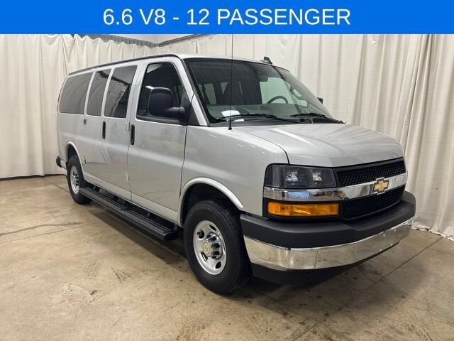 2025 CHEVROLET Express