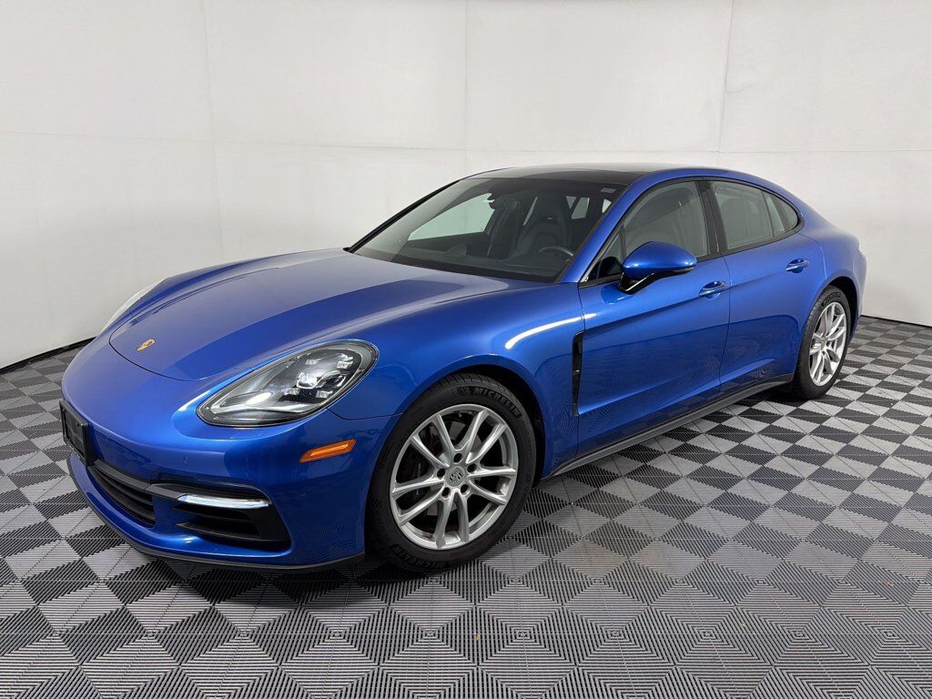 2019 PORSCHE Panamera