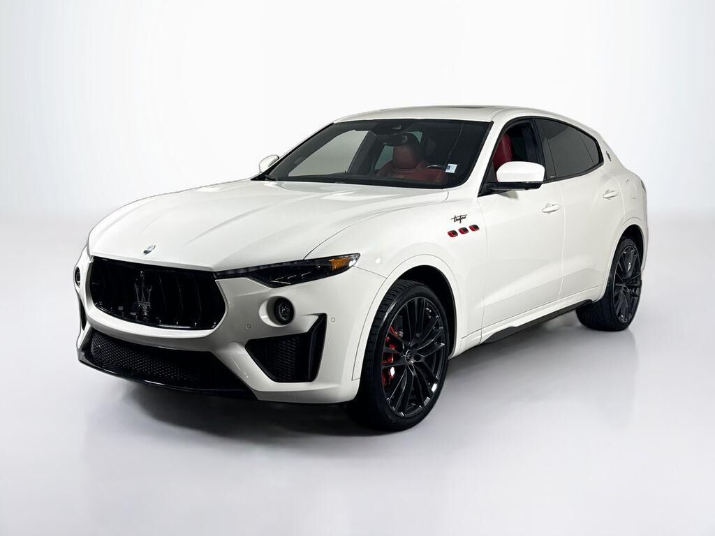 2022 MASERATI Levante
