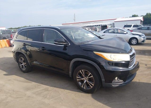 2016 TOYOTA Highlander