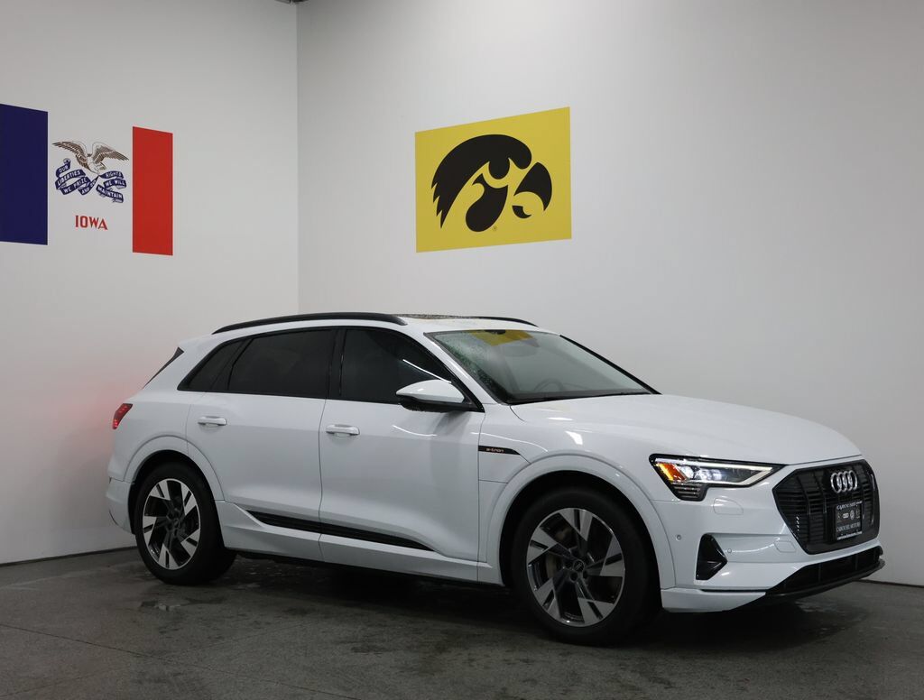 2021 AUDI e-tron