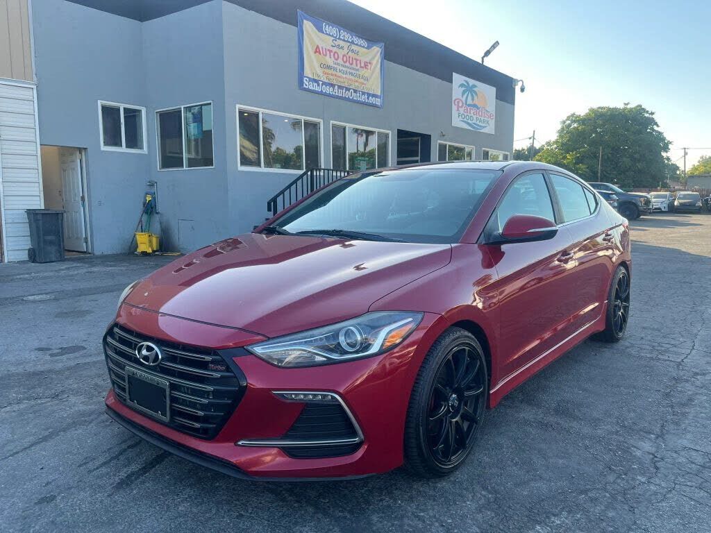 2018 HYUNDAI Elantra