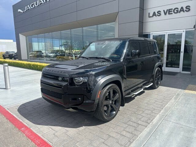 2023 LAND ROVER Defender
