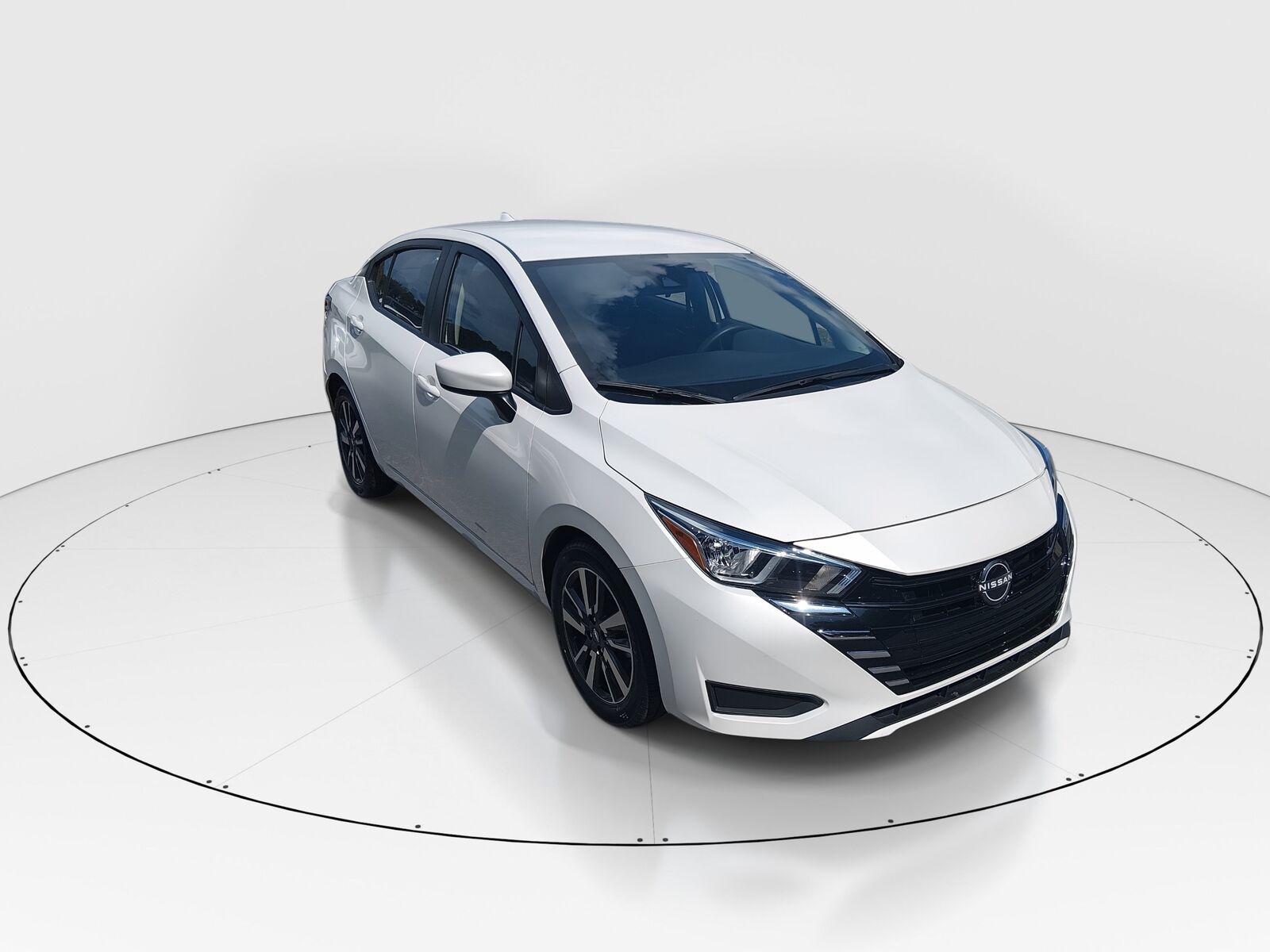 2024 NISSAN Versa