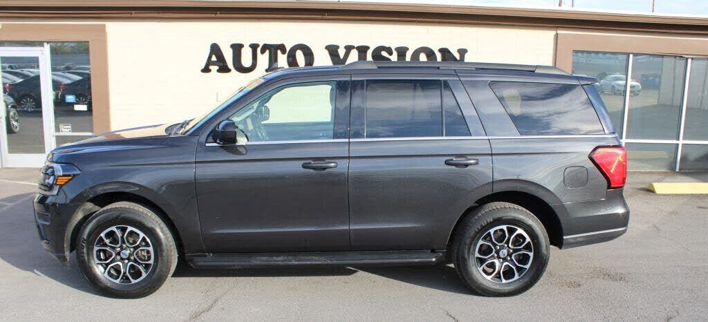 2022 FORD Expedition