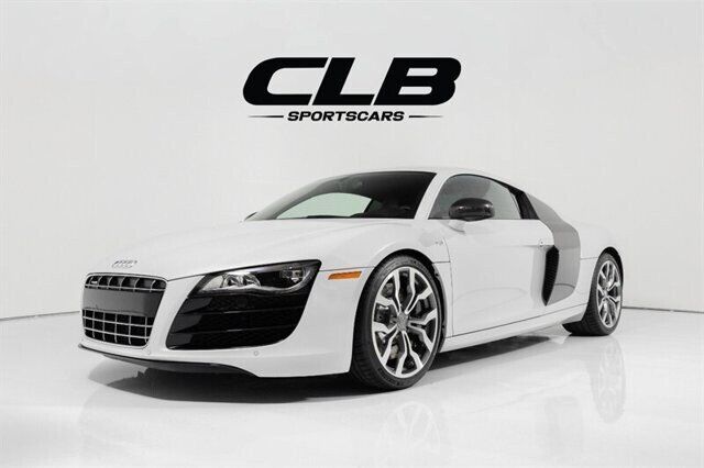 2012 AUDI R8