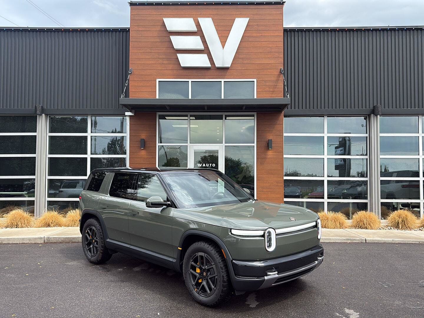 2027 RIVIAN R2