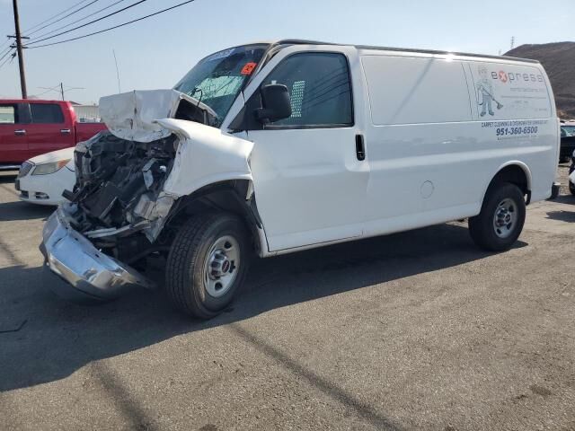 2017 GMC Savana