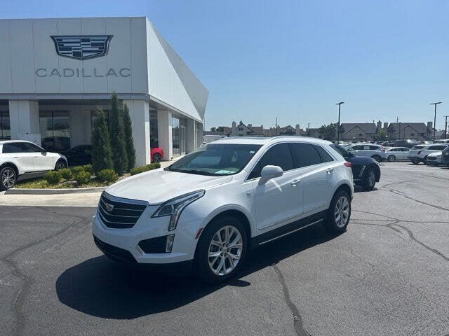 2017 CADILLAC XT5