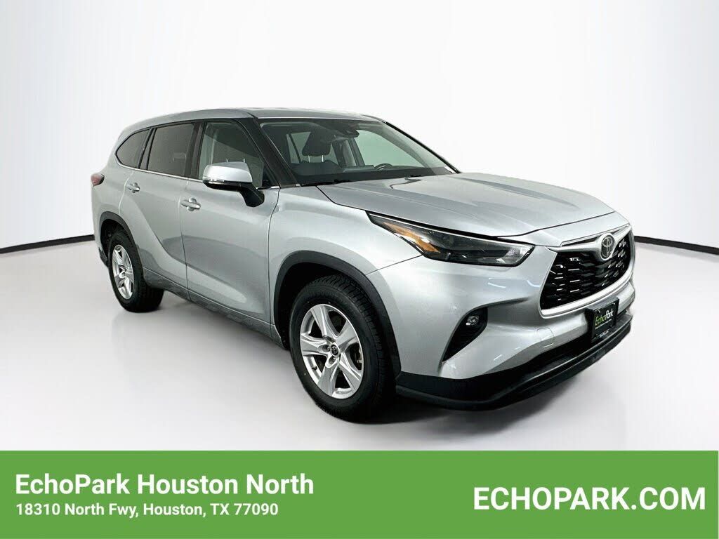 2022 TOYOTA Highlander