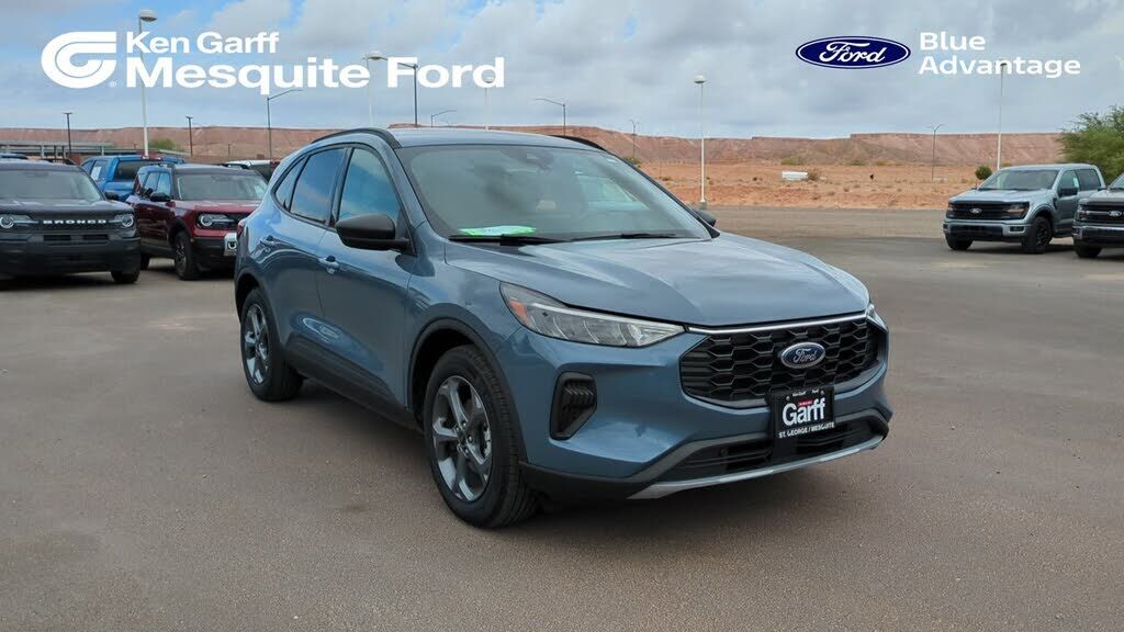 2025 FORD Escape