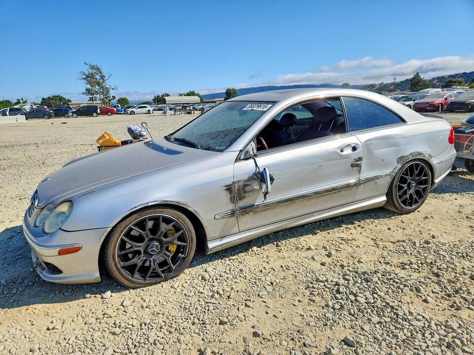 2005 MERCEDES-BENZ CLK-Class