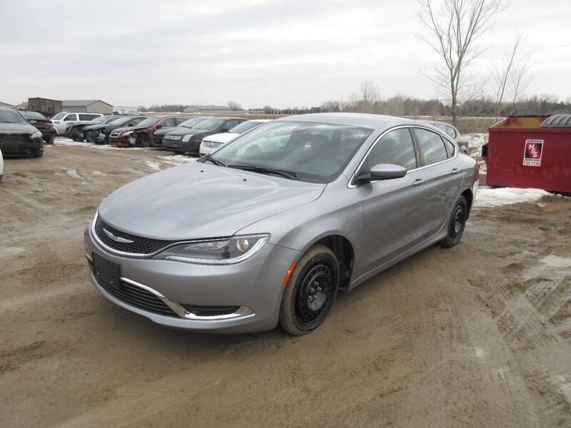 2015 CHRYSLER 200