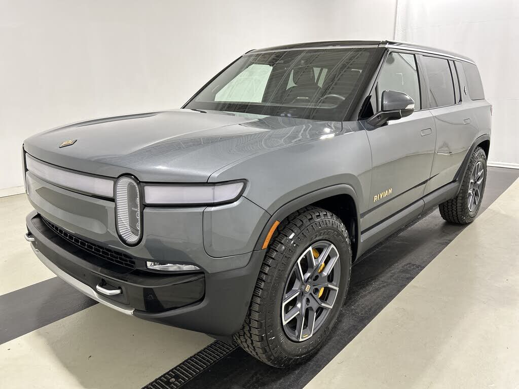 2022 RIVIAN R1S
