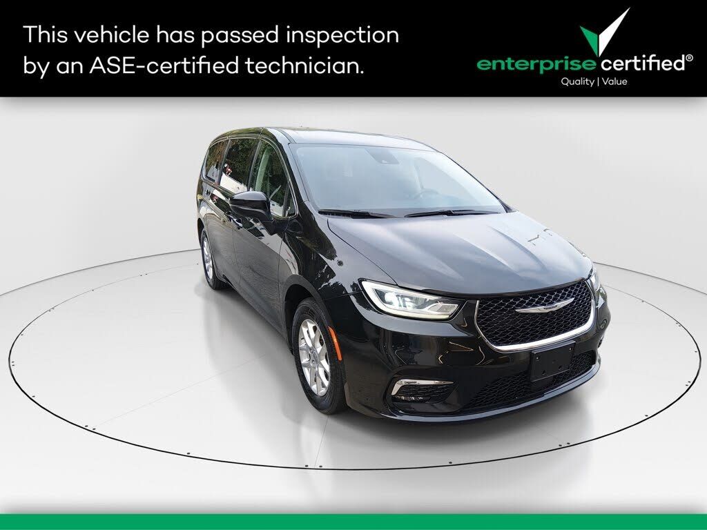 2023 CHRYSLER Pacifica